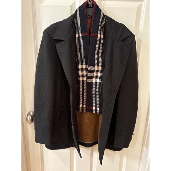 Men's Charcoal Cashmere Coat with removable scarf. Size M - Picture 8 of 12